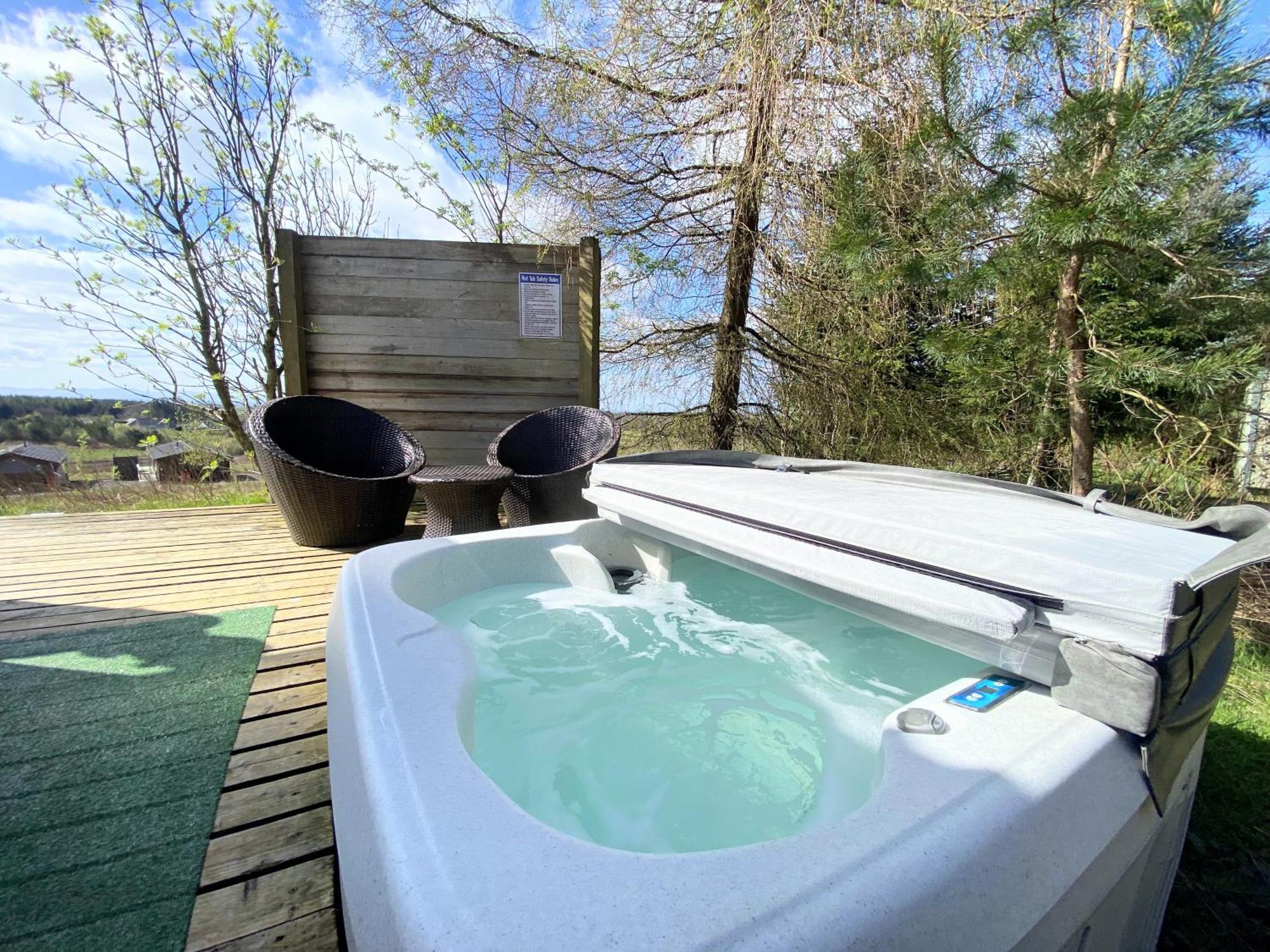 Blair Tiny House With Private Hot Tub - Fife - Loch Leven - Lomond Hills Villa Dunfermline Exteriör bild